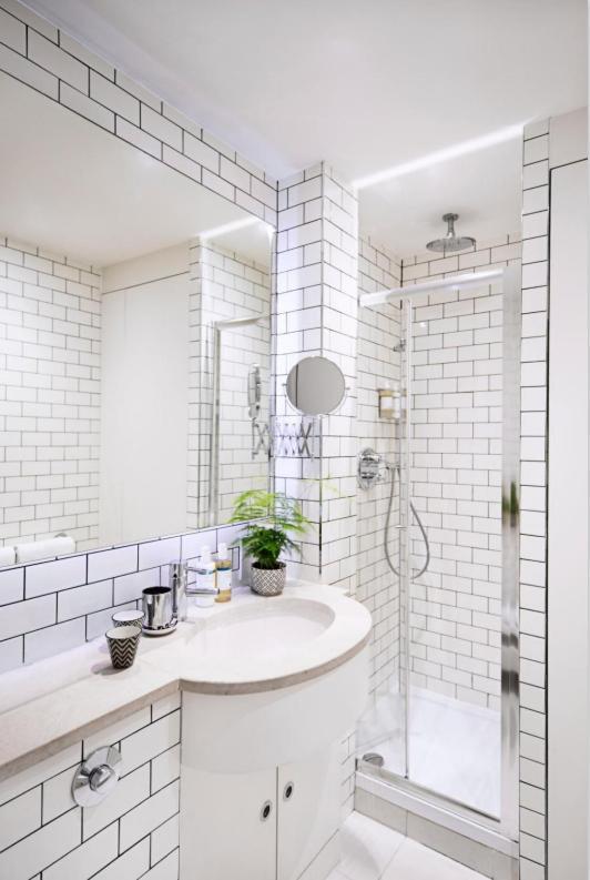 Aparthotel No.5 Maddox Street Londra Esterno foto