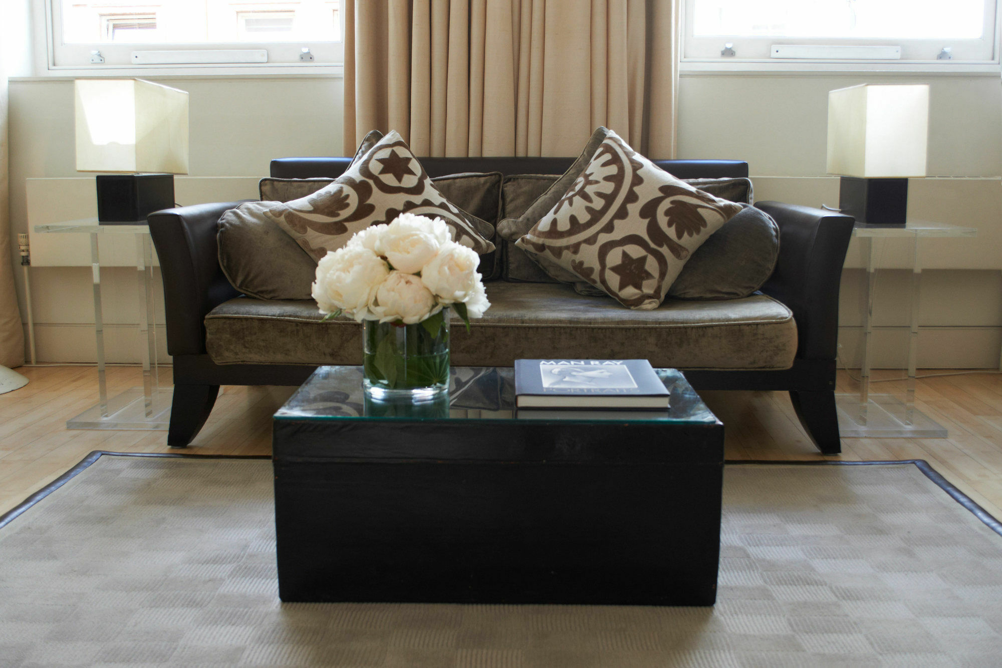 Aparthotel No.5 Maddox Street Londra Esterno foto